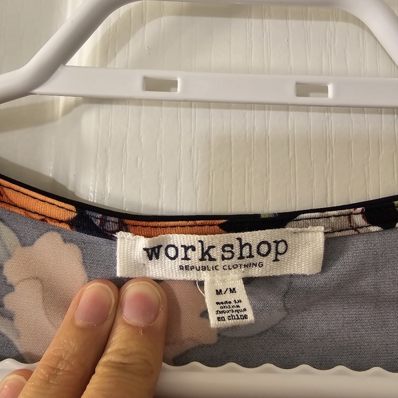 Navy Floral Button-up Shirt | Size Medium - Picture 3 of 7